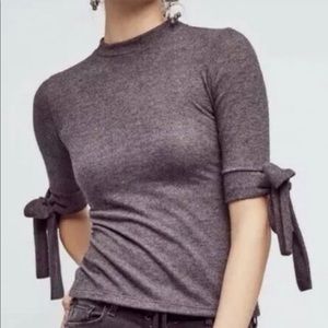 Anthropologie eri + ali gray xs tie sleeve top